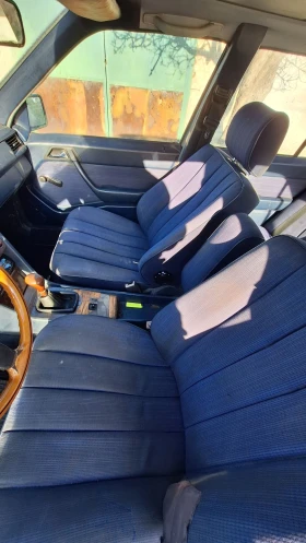 Mercedes-Benz 124 200e, снимка 10