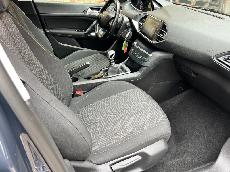 Peugeot 308 1.5 BlueHDi SW Business 130 S&S, снимка 9 - Автомобили и джипове - 47321562