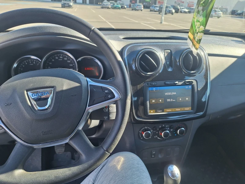 Dacia Sandero, снимка 6 - Автомобили и джипове - 47867112