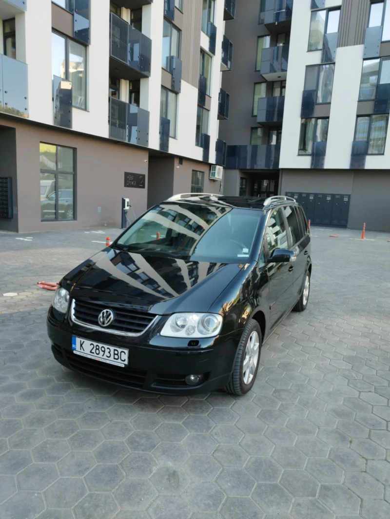 VW Touran 2.0 TDI, снимка 1 - Автомобили и джипове - 49121086