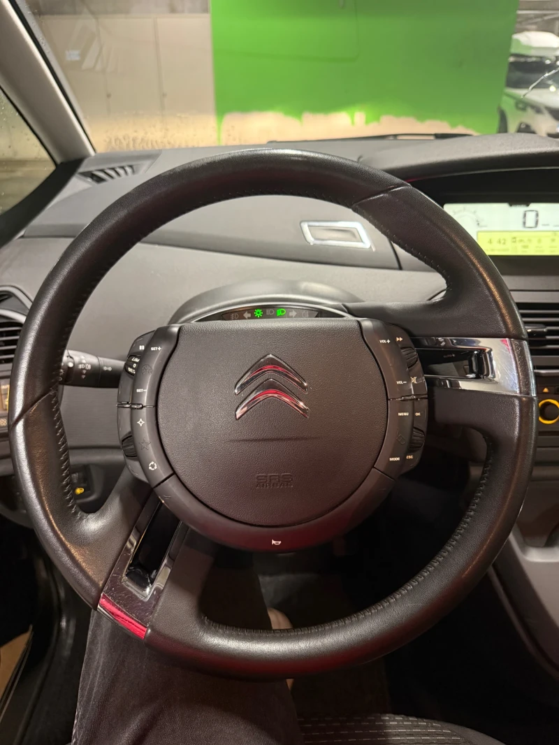 Citroen C4 Picasso, снимка 8 - Автомобили и джипове - 51966990