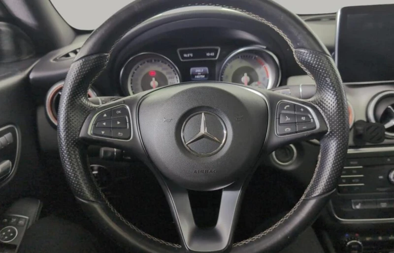 Mercedes-Benz CLA 250 4MATIC* Автокредит* , снимка 14 - Автомобили и джипове - 52749843