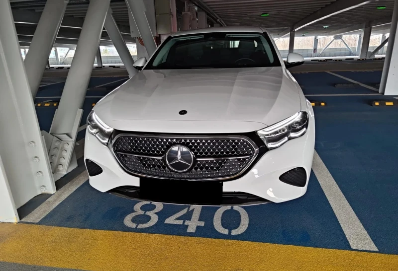 Mercedes-Benz E 200, снимка 2 - Автомобили и джипове - 52627808