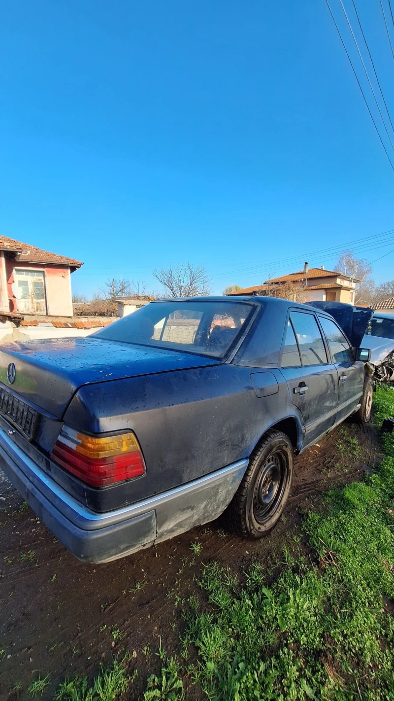 Mercedes-Benz 124 200e, снимка 16 - Автомобили и джипове - 52787823