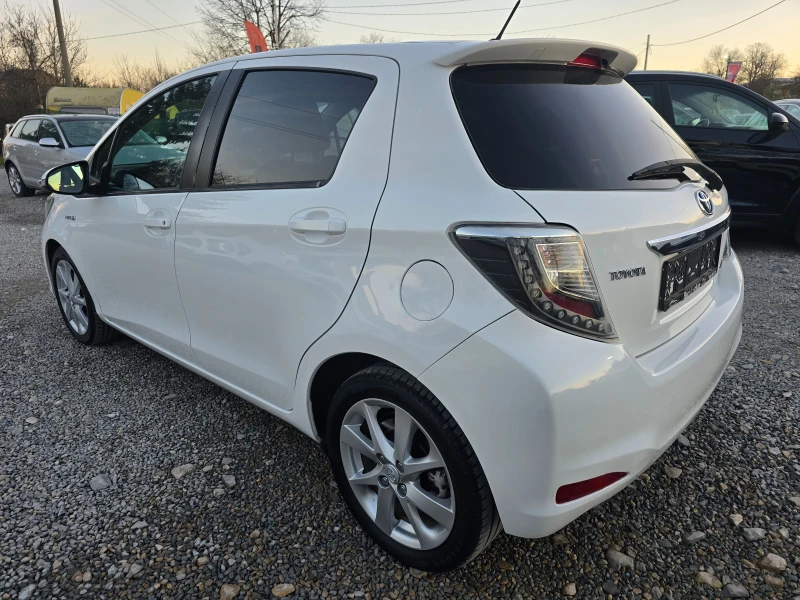 Toyota Yaris 1.5I HYBRID-115300 KM-РЕАЛНИ-ПАНОРАМА, снимка 4 - Автомобили и джипове - 52813305