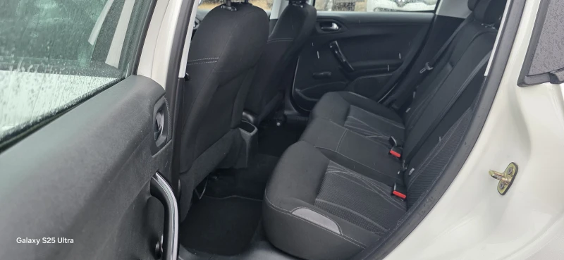 Peugeot 208 1.6 BlueHDI, снимка 9 - Автомобили и джипове - 53024666