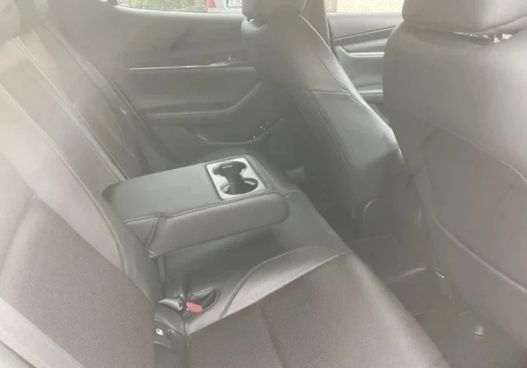 Mazda 3, снимка 8 - Автомобили и джипове - 55992499