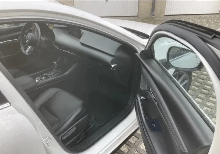 Mazda 3, снимка 7 - Автомобили и джипове - 55992499