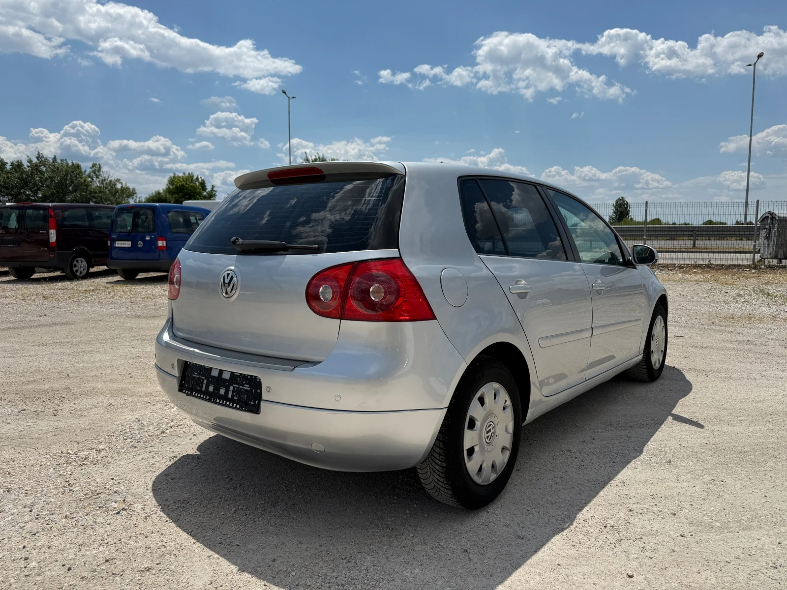 VW Golf 1.6* АВТОМАТИК* НАВИГАЦИЯ* НОВИ ГУМИ* SPECIALE* *  - изображение 5
