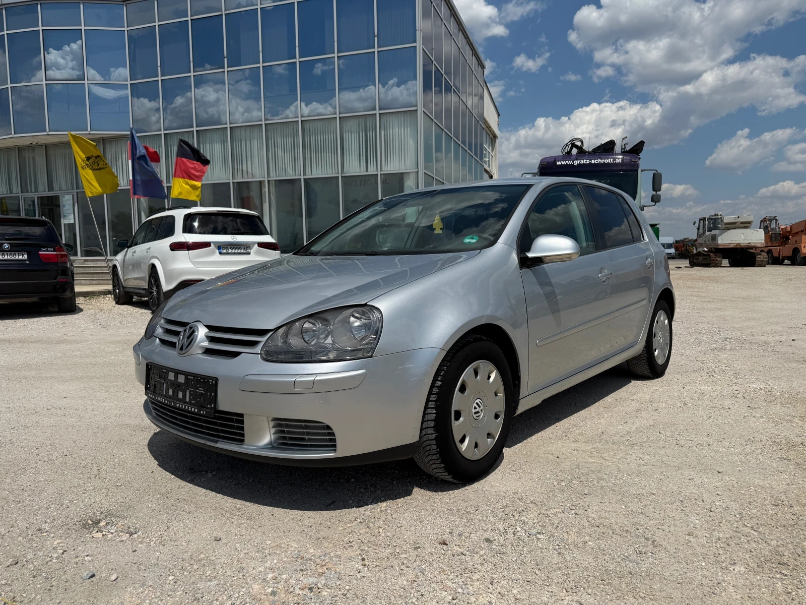 VW Golf 1.6* АВТОМАТИК* НАВИГАЦИЯ* НОВИ ГУМИ* SPECIALE* *  - изображение 2