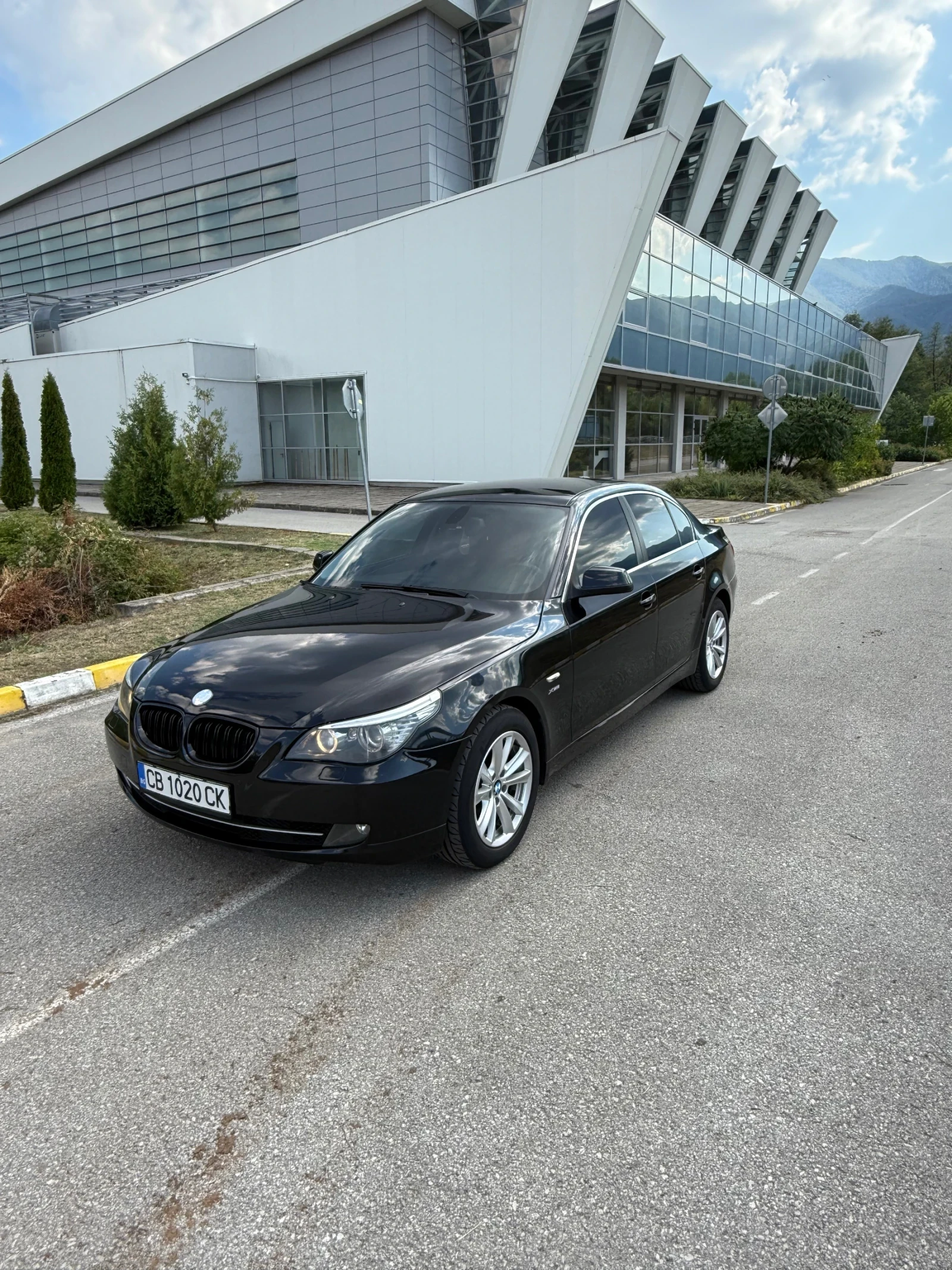 BMW 525 3.0 D, X DRIVE - изображение 7