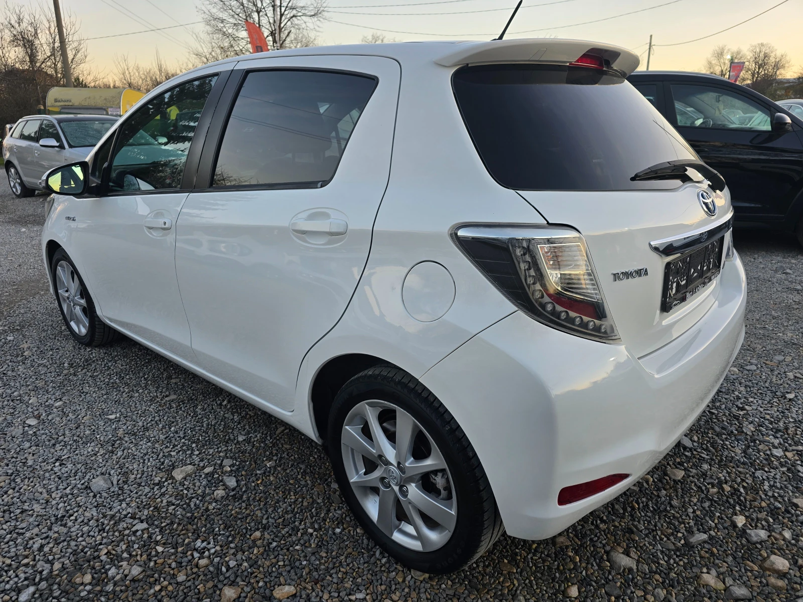 Toyota Yaris 1.5I HYBRID-115300 KM-������-�������� | Mobile.bg � ����������� 4