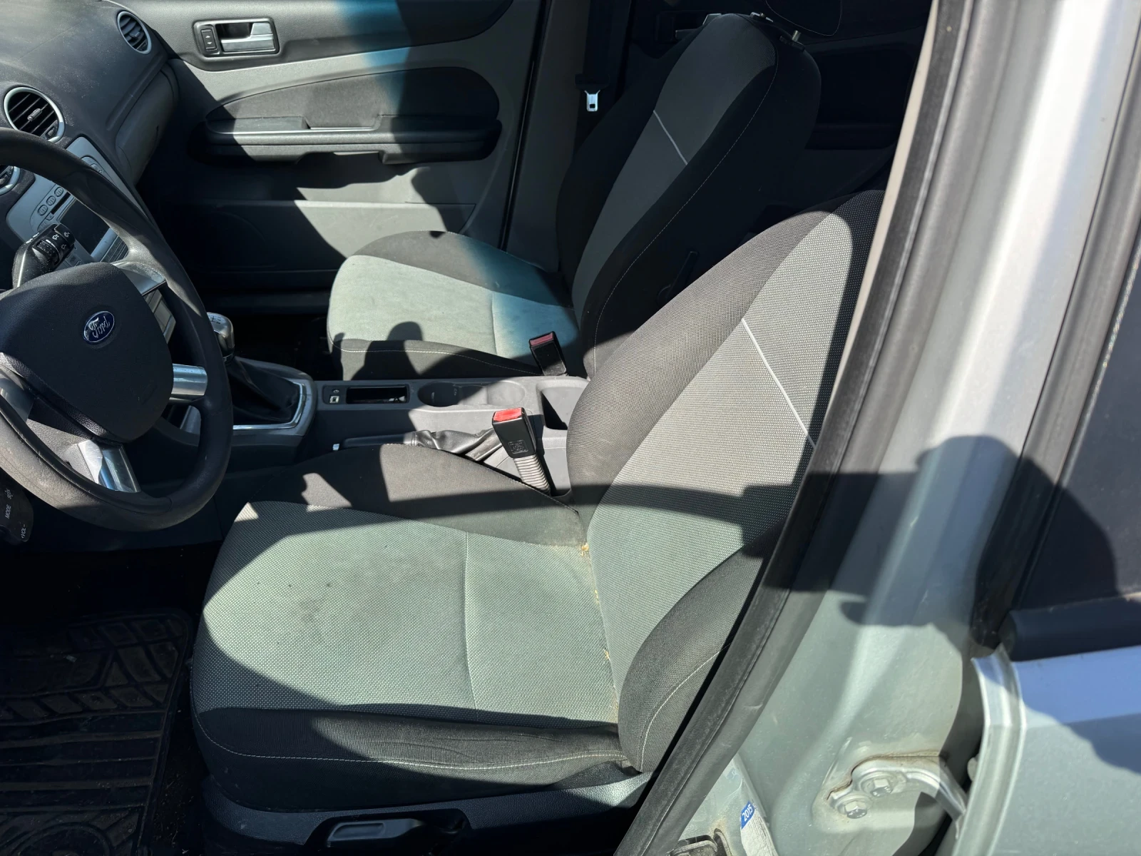 Ford Focus 1.6TDCI, снимка 6 - Автомобили и джипове - 53780668