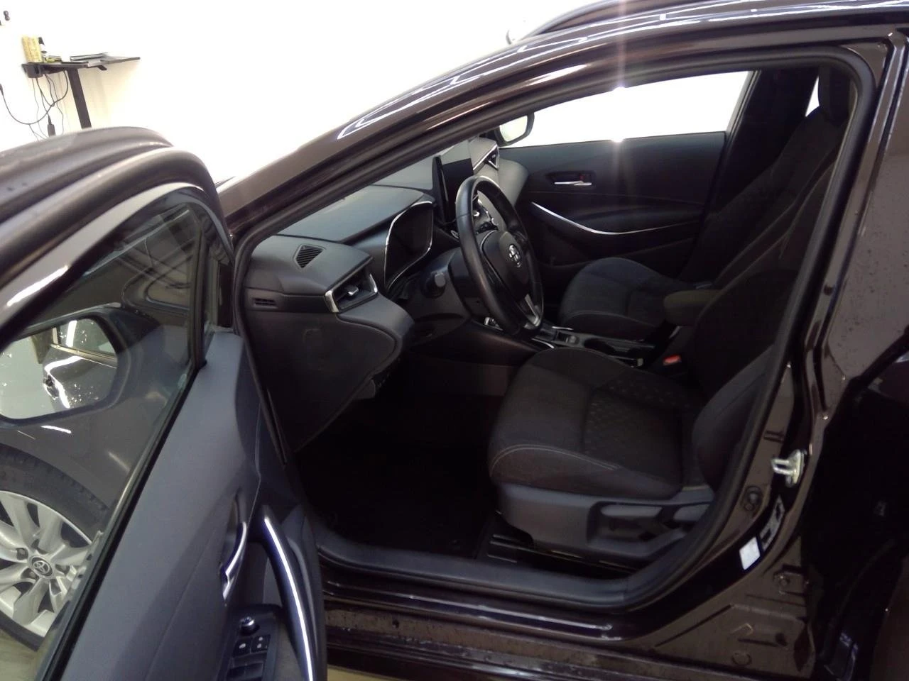 Toyota Corolla Touring Sports 1.8 Active | Mobile.bg � ����������� 6