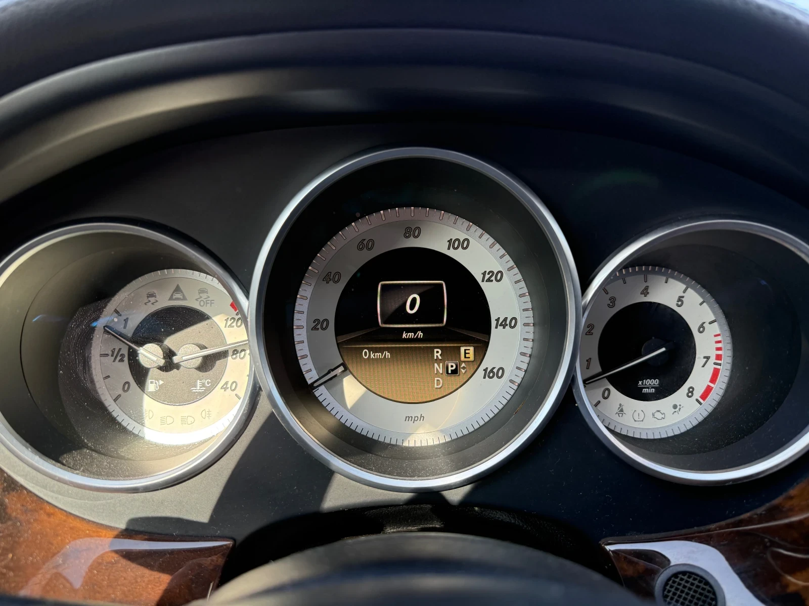 Mercedes-Benz CLS 550, снимка 12 - Автомобили и джипове - 54577910