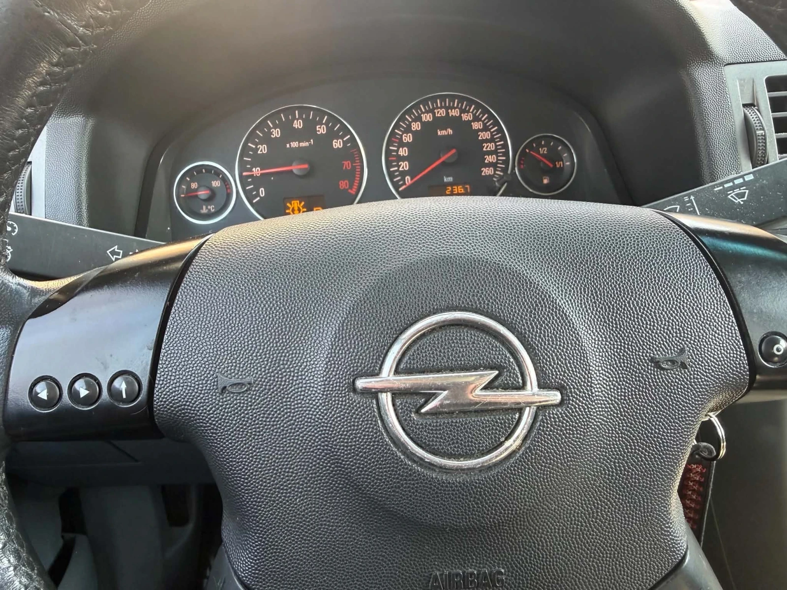 Opel Signum 2.2, снимка 4 - Автомобили и джипове - 54603079