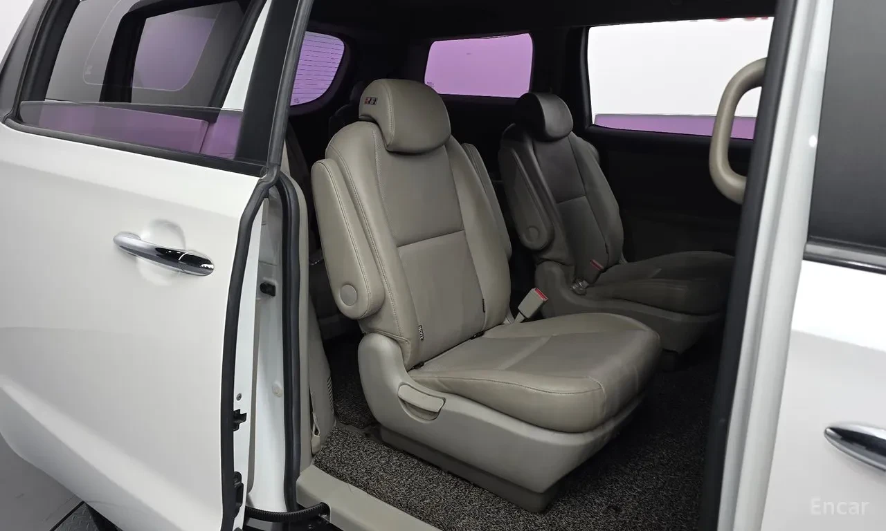 Kia Carnival 9 местна/Luxury Line/модел 2018 , снимка 10 - Автомобили и джипове - 54680211