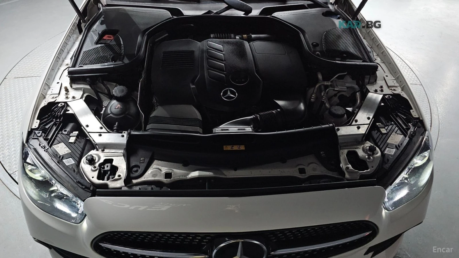 Mercedes-Benz E 300 D* COUPE* 4MATIC* ОБДУХВАНЕ* BURMESTER* ПАНО* HEAD, снимка 17 - Автомобили и джипове - 54763438