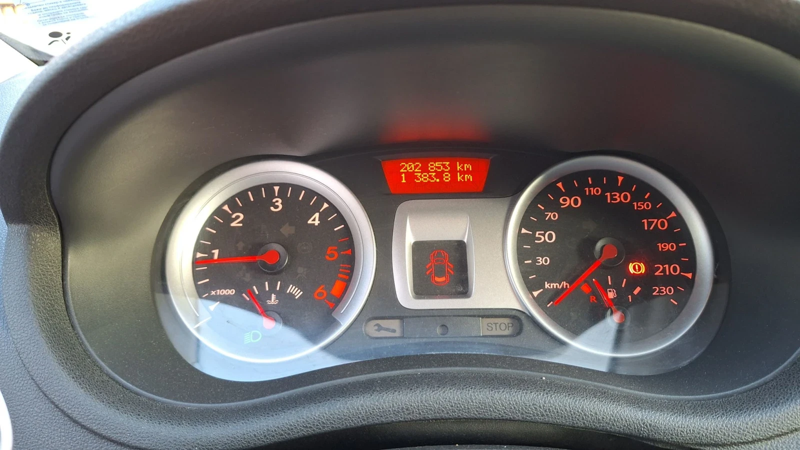 Renault Clio 1.5 dci groudtour, снимка 6 - Автомобили и джипове - 55657537