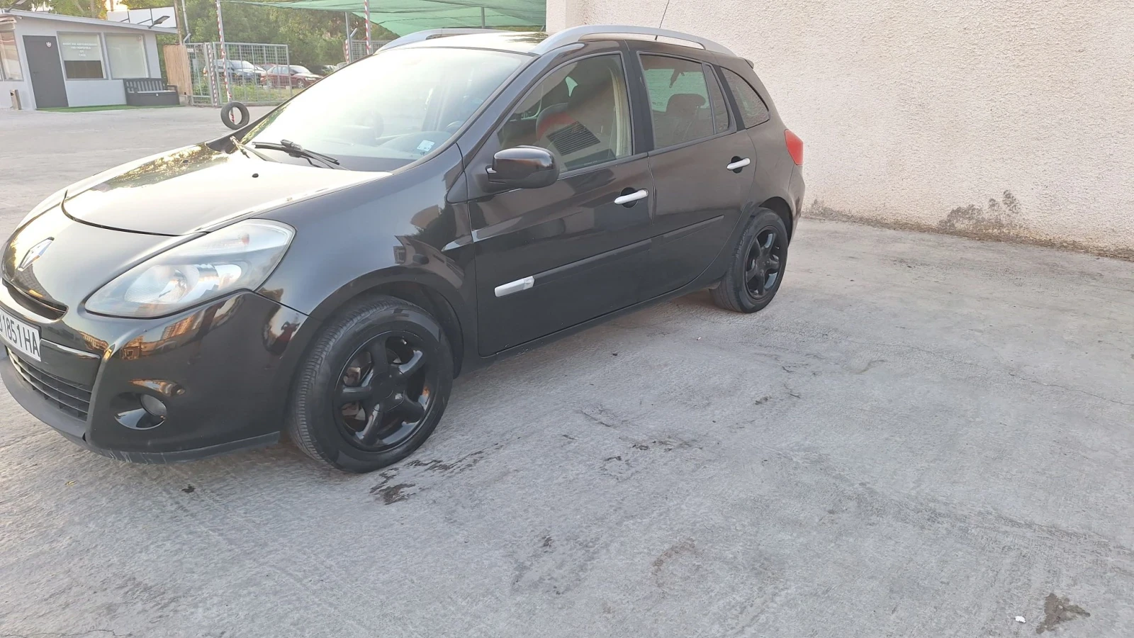 Renault Clio 1.5 dci groudtour, снимка 4 - Автомобили и джипове - 55657537