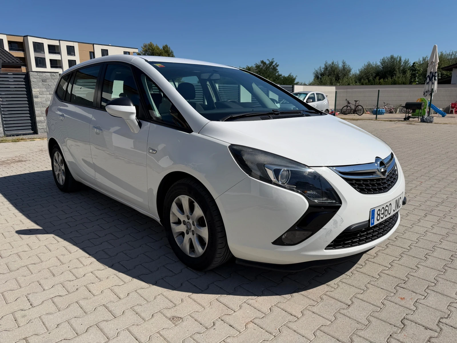 Opel Zafira 2.0 136 7 места, снимка 3 - Автомобили и джипове - 56019456