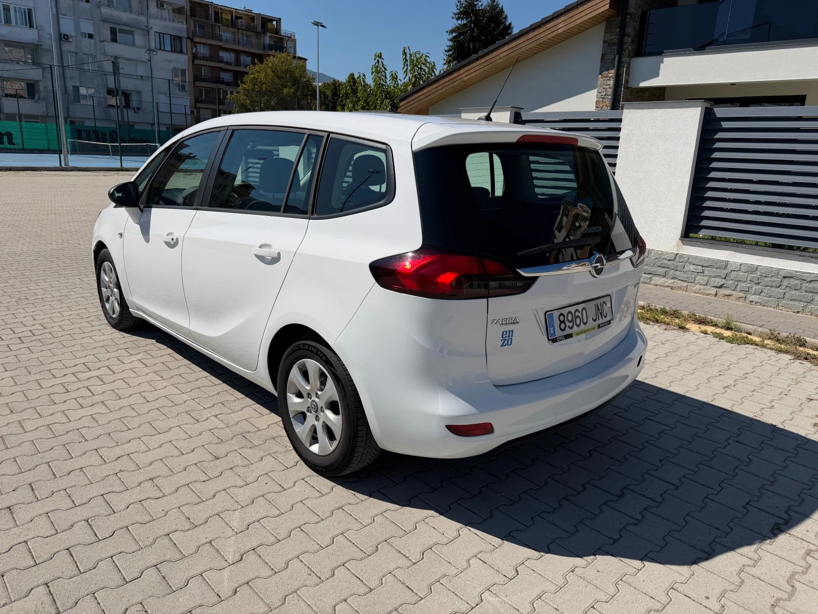 Opel Zafira 2.0 136 7 места, снимка 7 - Автомобили и джипове - 56019456