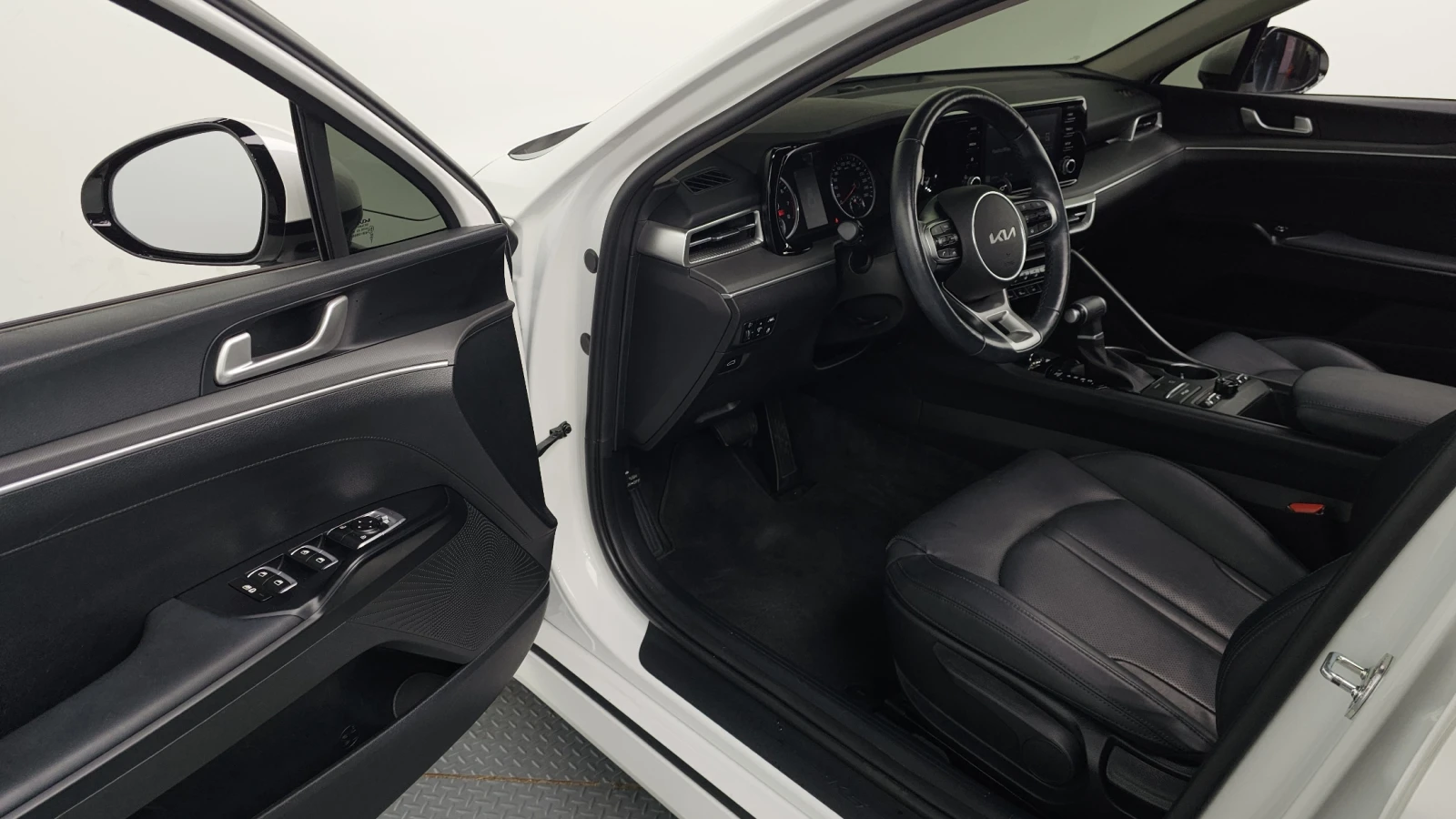 Kia K5 2.0 LPI Standard autogeorge.com, снимка 13 - Автомобили и джипове - 56138475