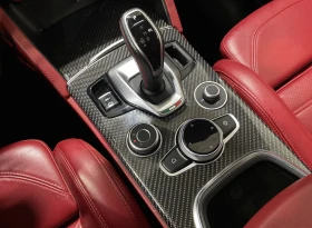 Alfa Romeo Stelvio AWD Ti SPORT / PANO/ H&K / RED NAPPA , снимка 16