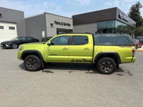 Toyota Tacoma * 4x4 Double Cab SB * CARFAX * ОПЦИЯ ЗА ФИНАНСИРАН, снимка 2