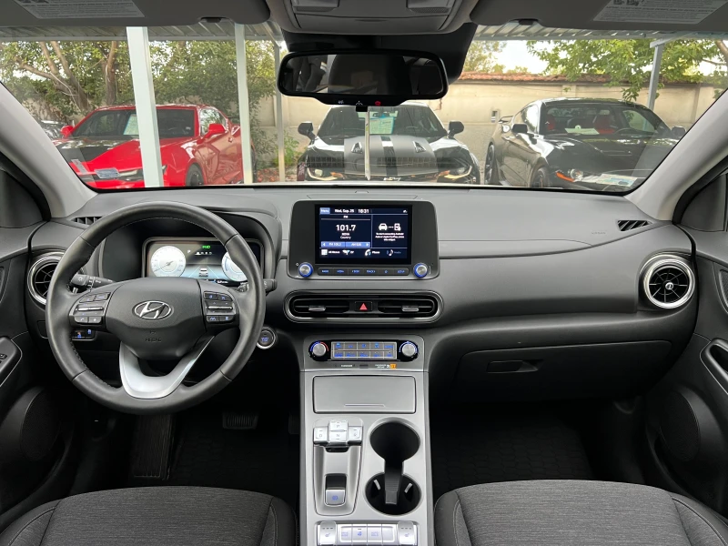 Hyundai Kona 64KWH, снимка 14 - Автомобили и джипове - 47379374