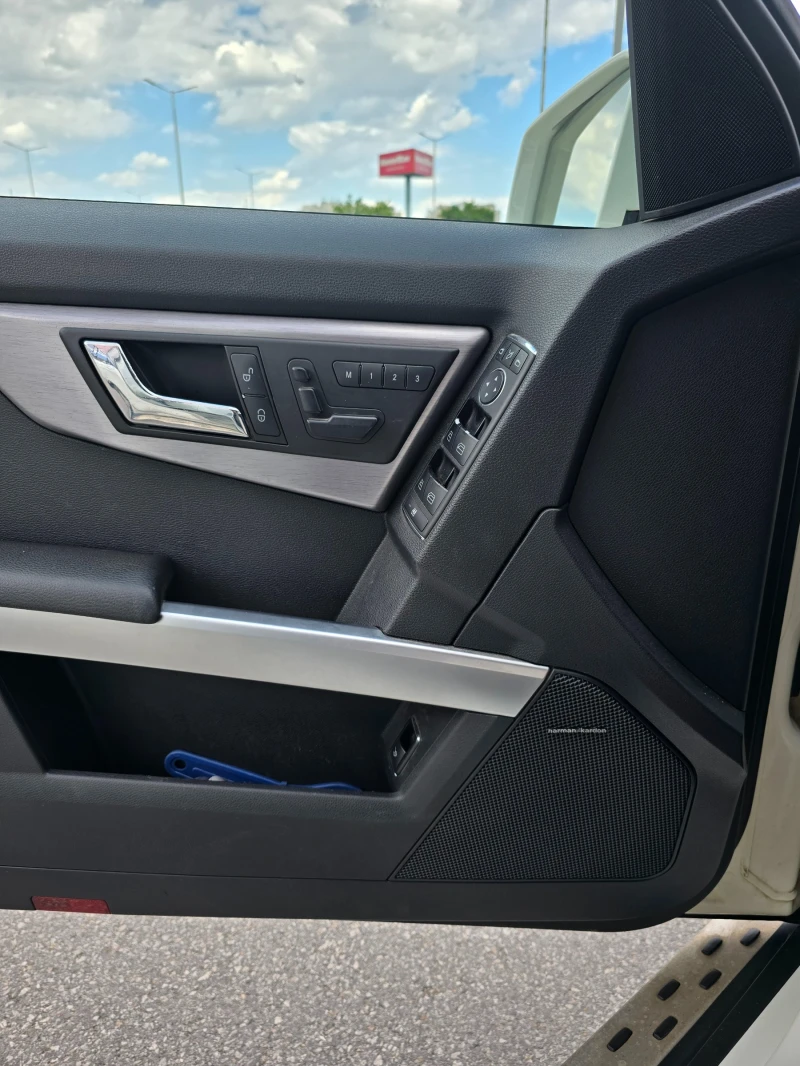 Mercedes-Benz GLK LPG, снимка 11 - Автомобили и джипове - 51482931