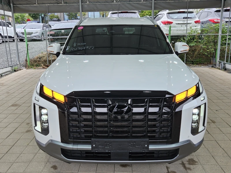 Hyundai Palisade 3.8 Бензин почти НОВ, снимка 3 - Автомобили и джипове - 51955201
