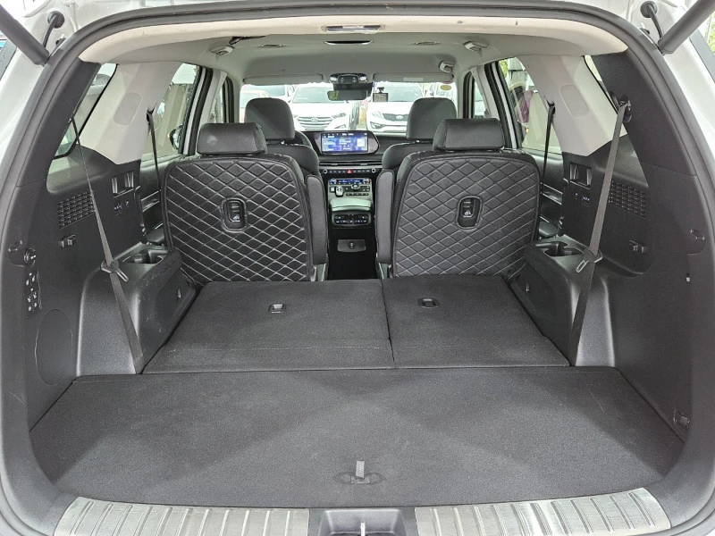 Hyundai Palisade 3.8 Бензин почти НОВ, снимка 9 - Автомобили и джипове - 51955201