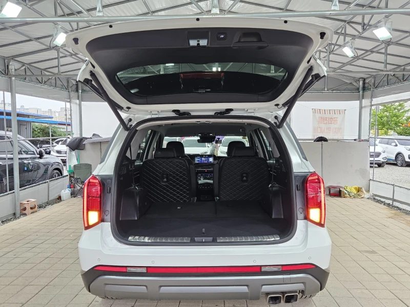 Hyundai Palisade 3.8 Бензин почти НОВ, снимка 8 - Автомобили и джипове - 51955201