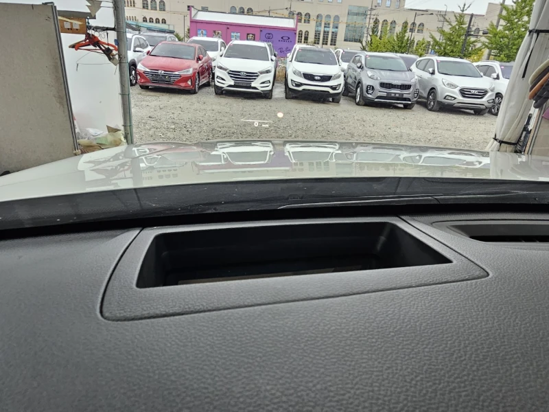 Hyundai Palisade 3.8 Бензин почти НОВ, снимка 14 - Автомобили и джипове - 51955201