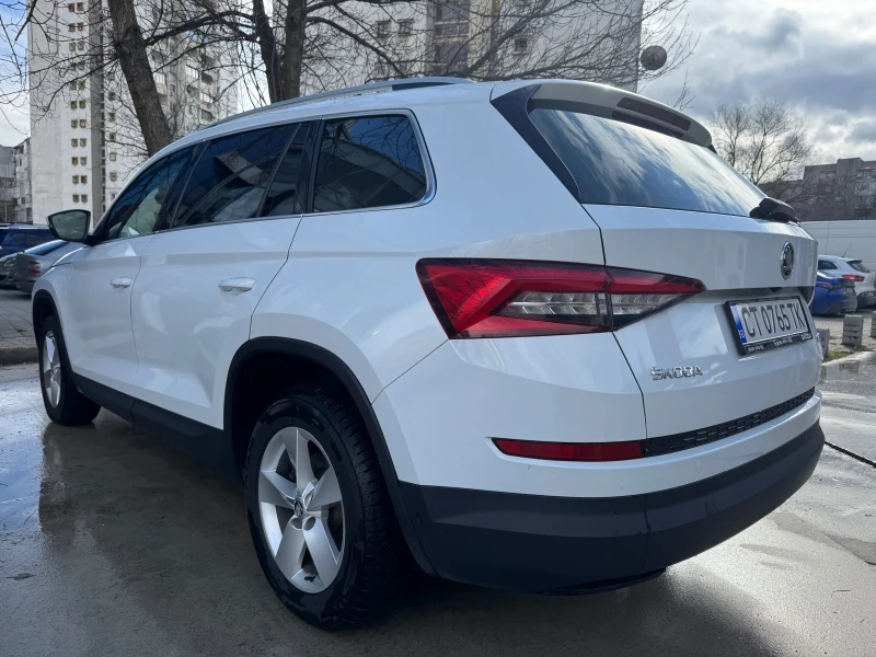Skoda Kodiaq 2.0 TDI 190к.с. 4x4 7DSG - ПАНОРАМА - УНИКАТ, снимка 10 - Автомобили и джипове - 51985611
