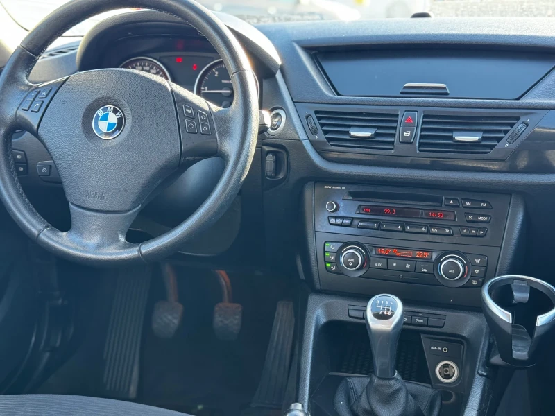 BMW X1 X-Drive/2.0D/Xenon, снимка 13 - Автомобили и джипове - 52266104