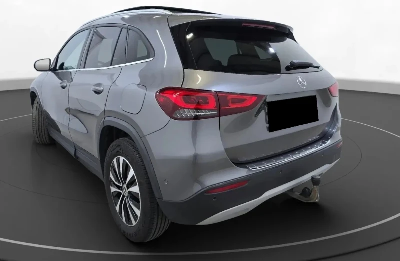 Mercedes-Benz GLA 180d , снимка 3 - Автомобили и джипове - 52560921