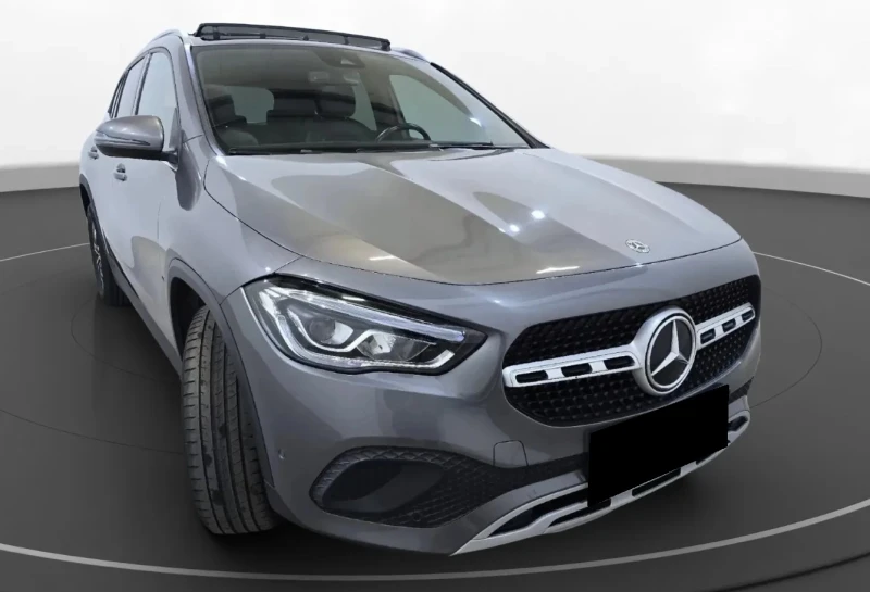 Mercedes-Benz GLA 180d , снимка 2 - Автомобили и джипове - 52560921