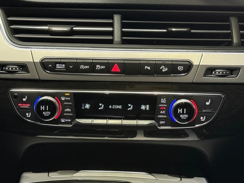 Audi Q7  FULL  С РЕГИСТРАЦИЯ & АВТО КРЕДИТ, снимка 10 - Автомобили и джипове - 53262162