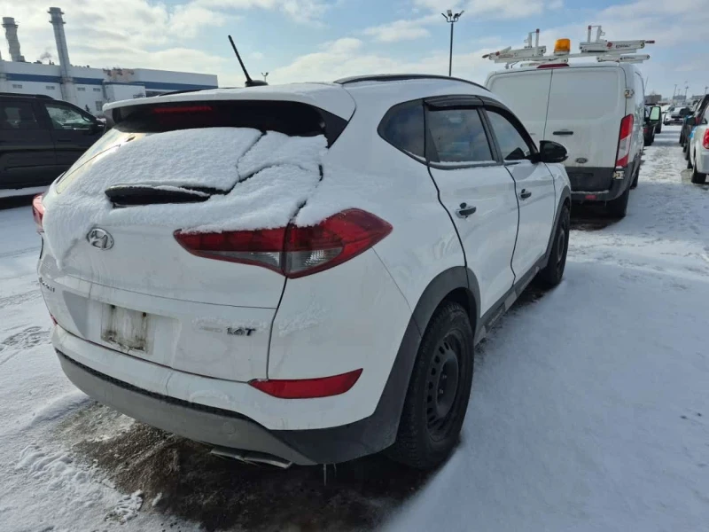 Hyundai Tucson SE /Кожа/Нави/Подгрев/4х4, снимка 3 - Автомобили и джипове - 53561947