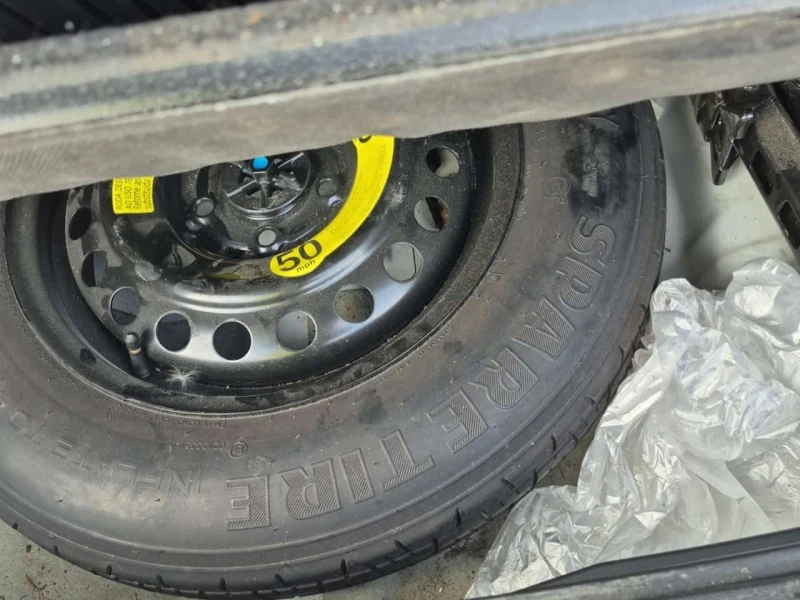 Hyundai Tucson SE /Кожа/Нави/Подгрев/4х4, снимка 12 - Автомобили и джипове - 53561947