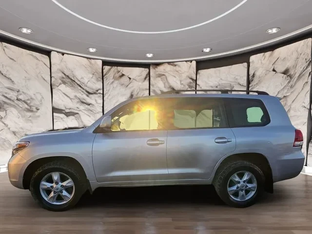 Toyota Land cruiser 5.7 V8 * 7 Места * 1 Собственик * Сервизна история - изображение 6