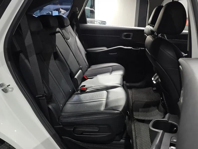 Kia Sorento 2.2 CRDI 4WD - САМО 30% АВАНС, снимка 11 - Автомобили и джипове - 56018258