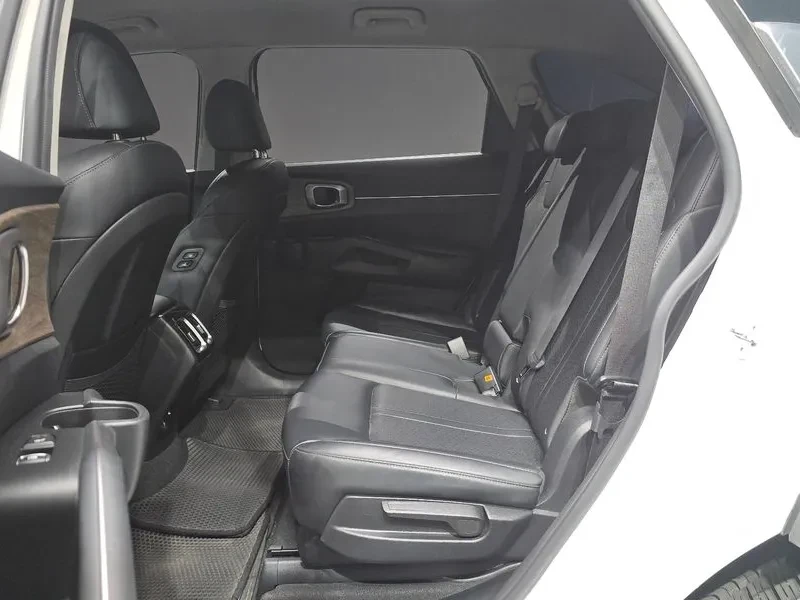 Kia Sorento 2.2 CRDI 4WD - САМО 30% АВАНС, снимка 12 - Автомобили и джипове - 56018258
