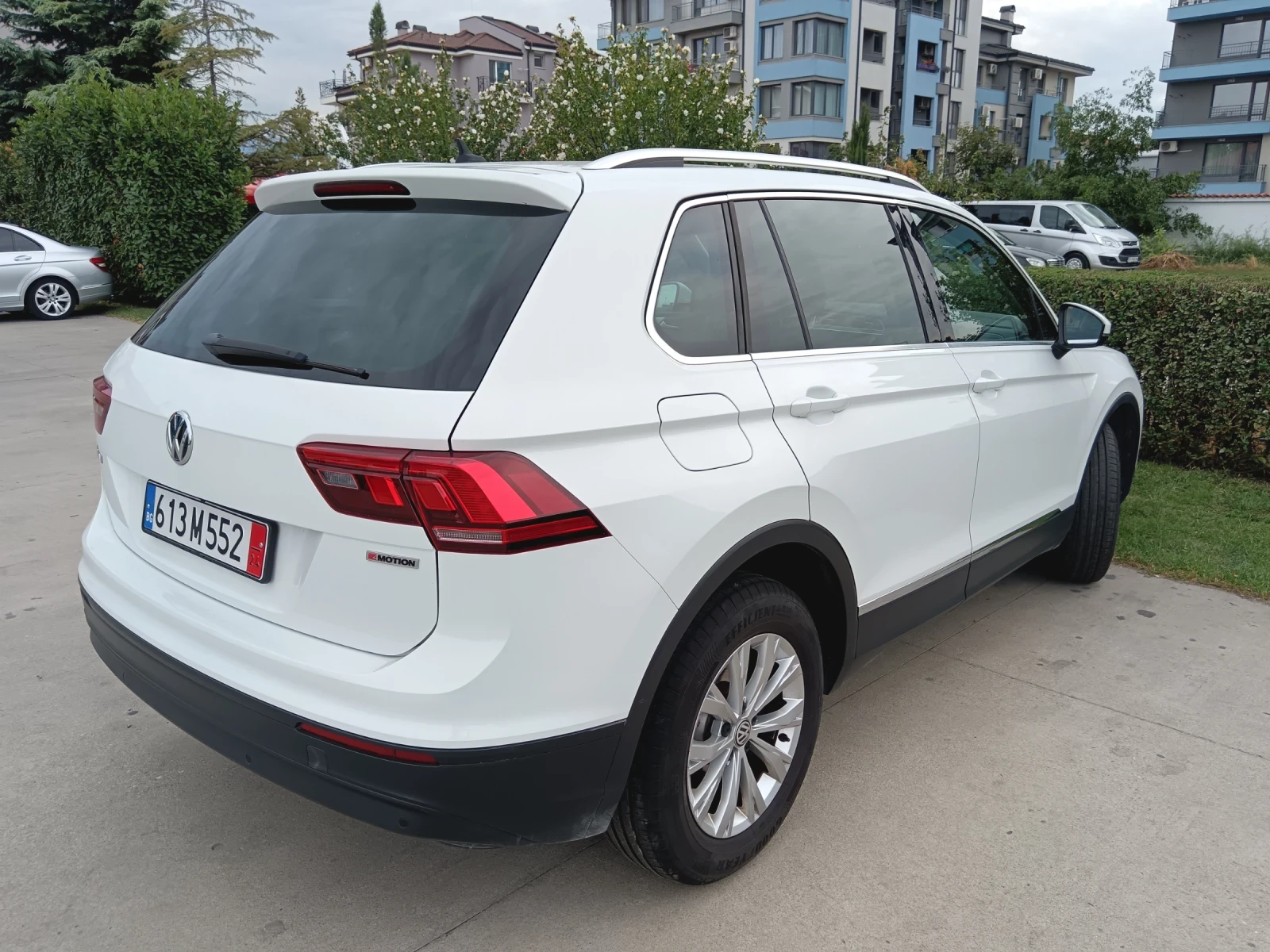 VW Tiguan 4mot 2.0 Tdi Scr Business Bmt  Dsg - изображение 4