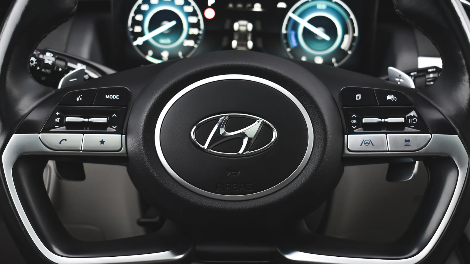 Hyundai Tucson 1.6 T-GDi PREMIUM Plug-in Hybrid 4x4 Automatic - изображение 9