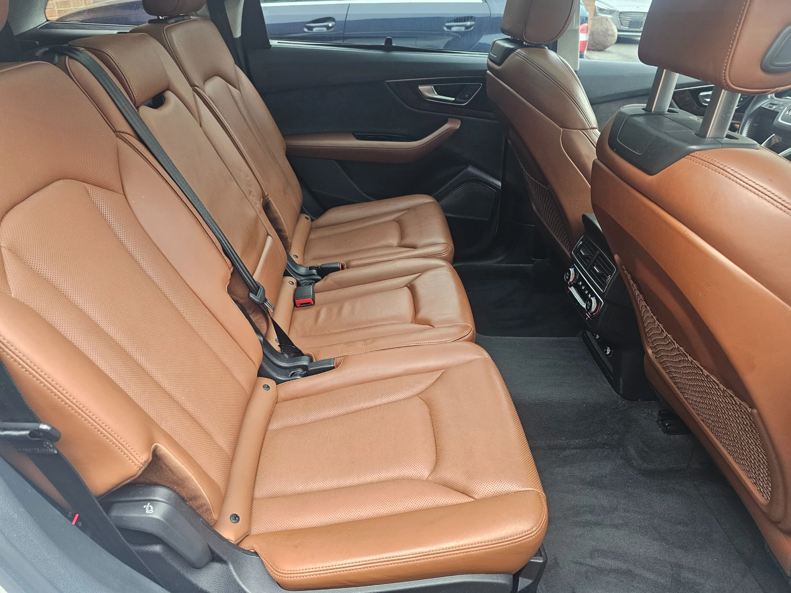 Audi Q7, снимка 15 - Автомобили и джипове - 53710999