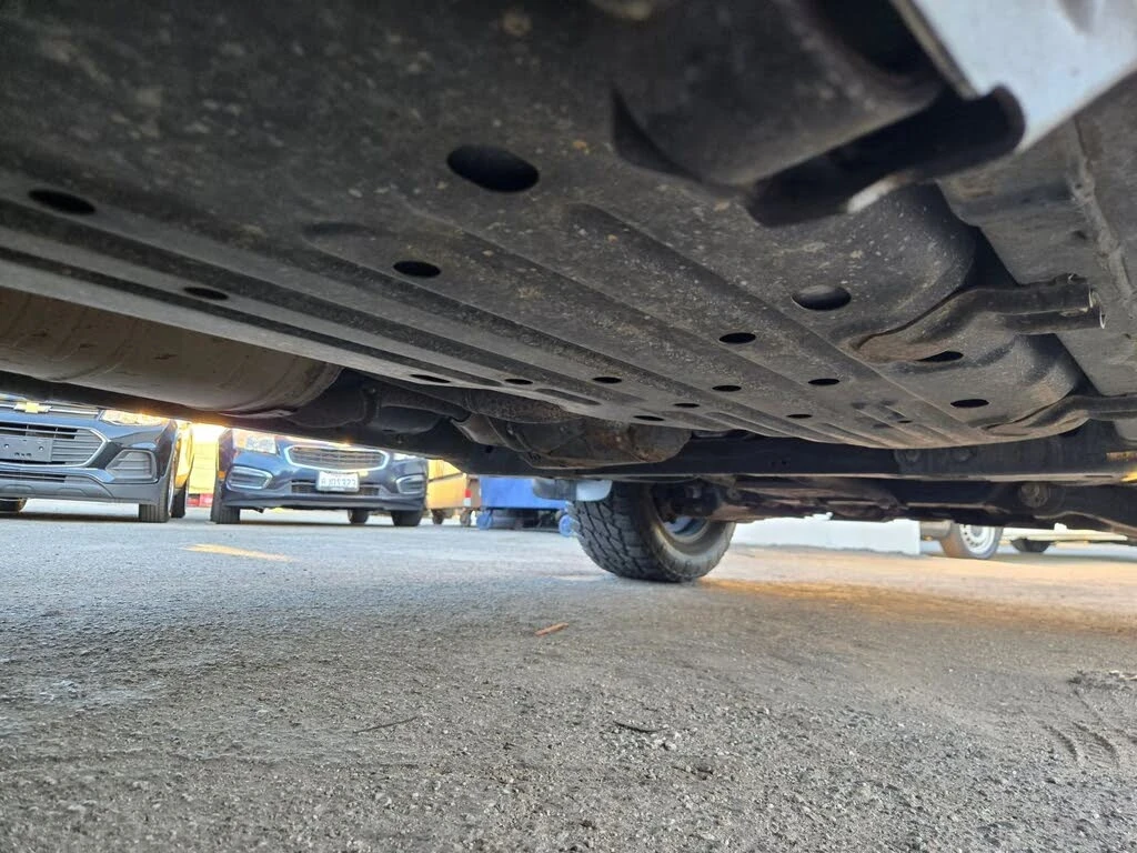 Toyota Land cruiser 5.7 V8 * 7 Места * 1 Собственик * Сервизна история, снимка 16 - Автомобили и джипове - 53782166