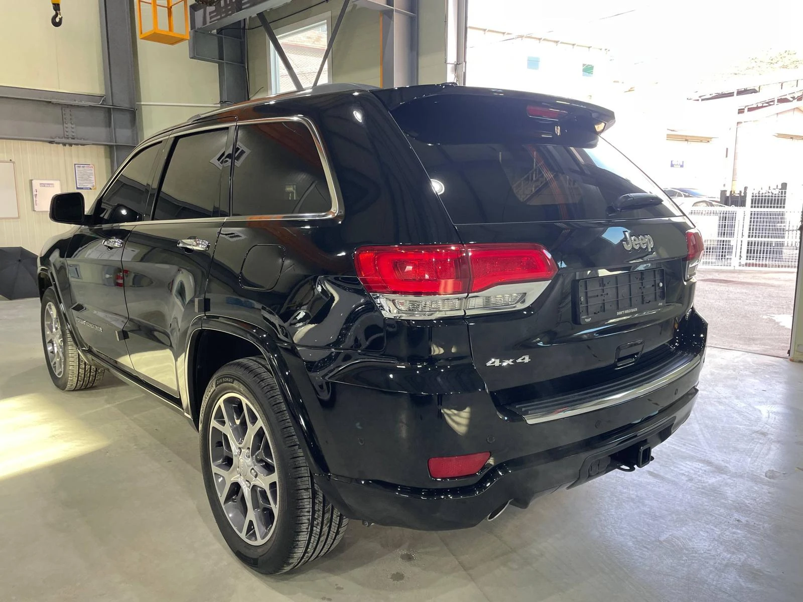 Jeep Grand cherokee 3.6 V6 ! Overland !, снимка 6 - Автомобили и джипове - 54133642